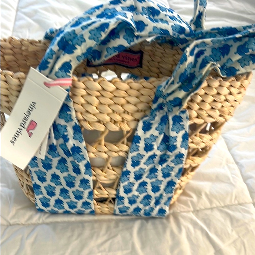 Vineyard Vines Blue Floral Straw Tote